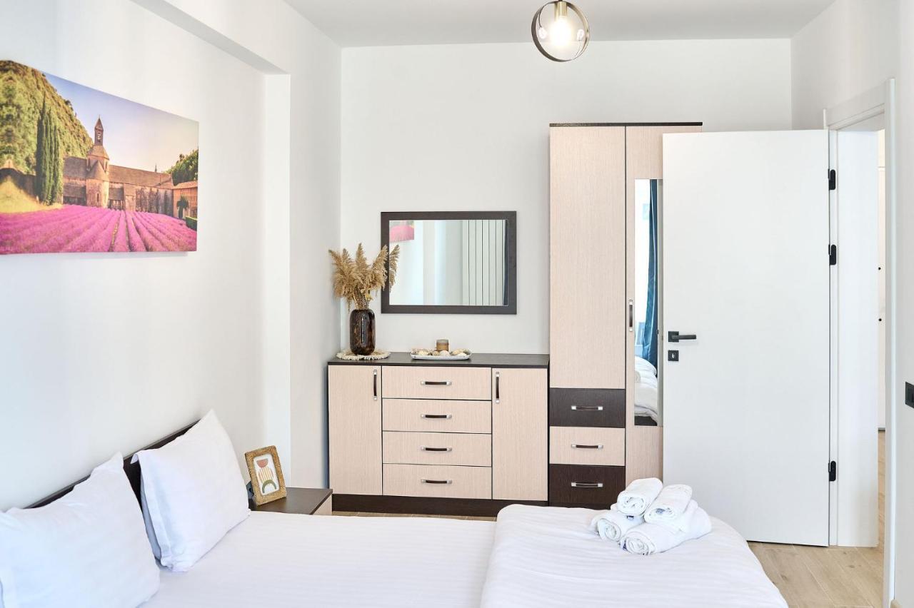 Retro Apartment In Infinity Beach Resort Mamaia Luaran gambar